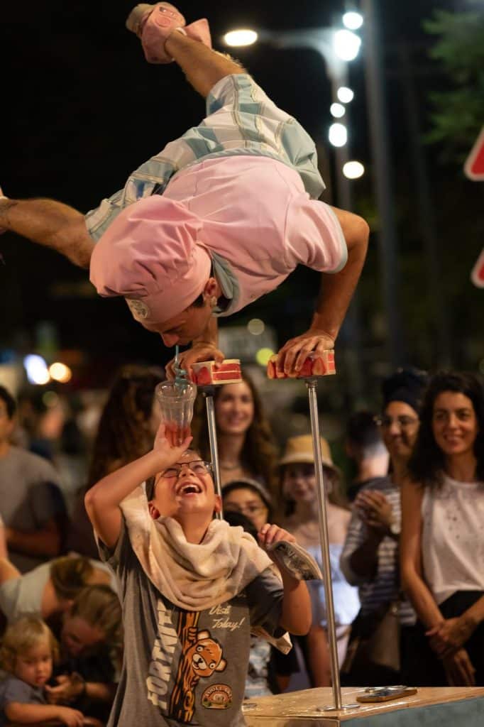 מופע קרקס פיס אוף קייק
